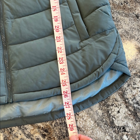 Women’s Puffer Vest Size M Sage Green - Picture 9 of 10
